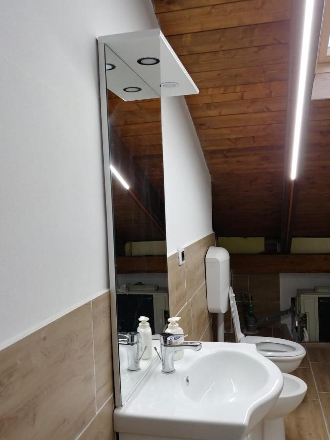 Appartamento Mirjana Cislago Exterior foto